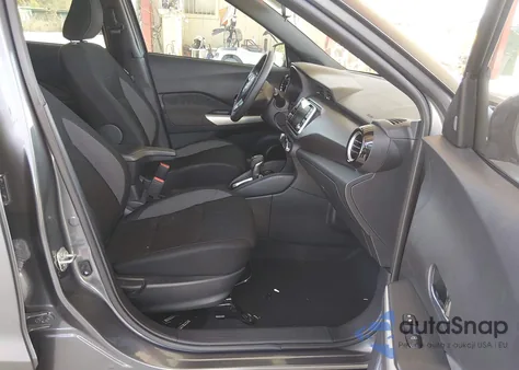 2020 Nissan Kicks Sv Xtronic Cvt из США, поврежденный, VIN 3N1CP5CV2LL559296